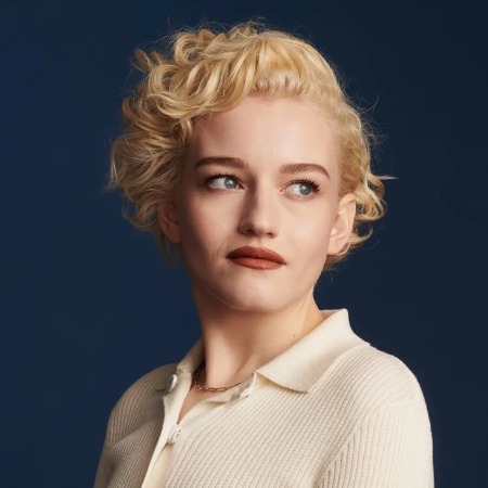 Julia Garner